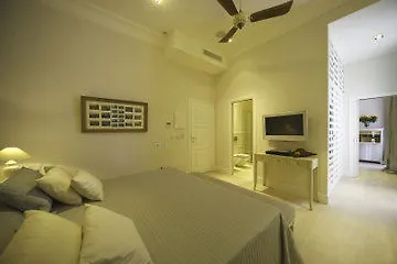 艾尔杰贝尔酒店 酒店 陶尔米纳