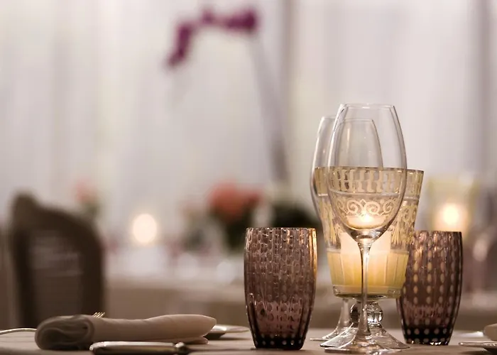 El Jebel 酒店 陶尔米纳